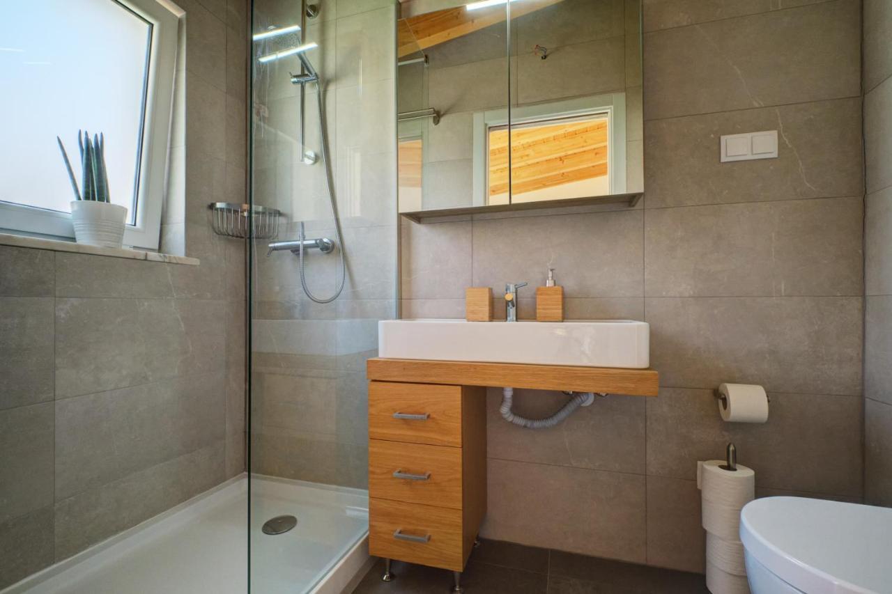 Comfortable Town House In Quiet Area By Lovelystay Lissabon Buitenkant foto