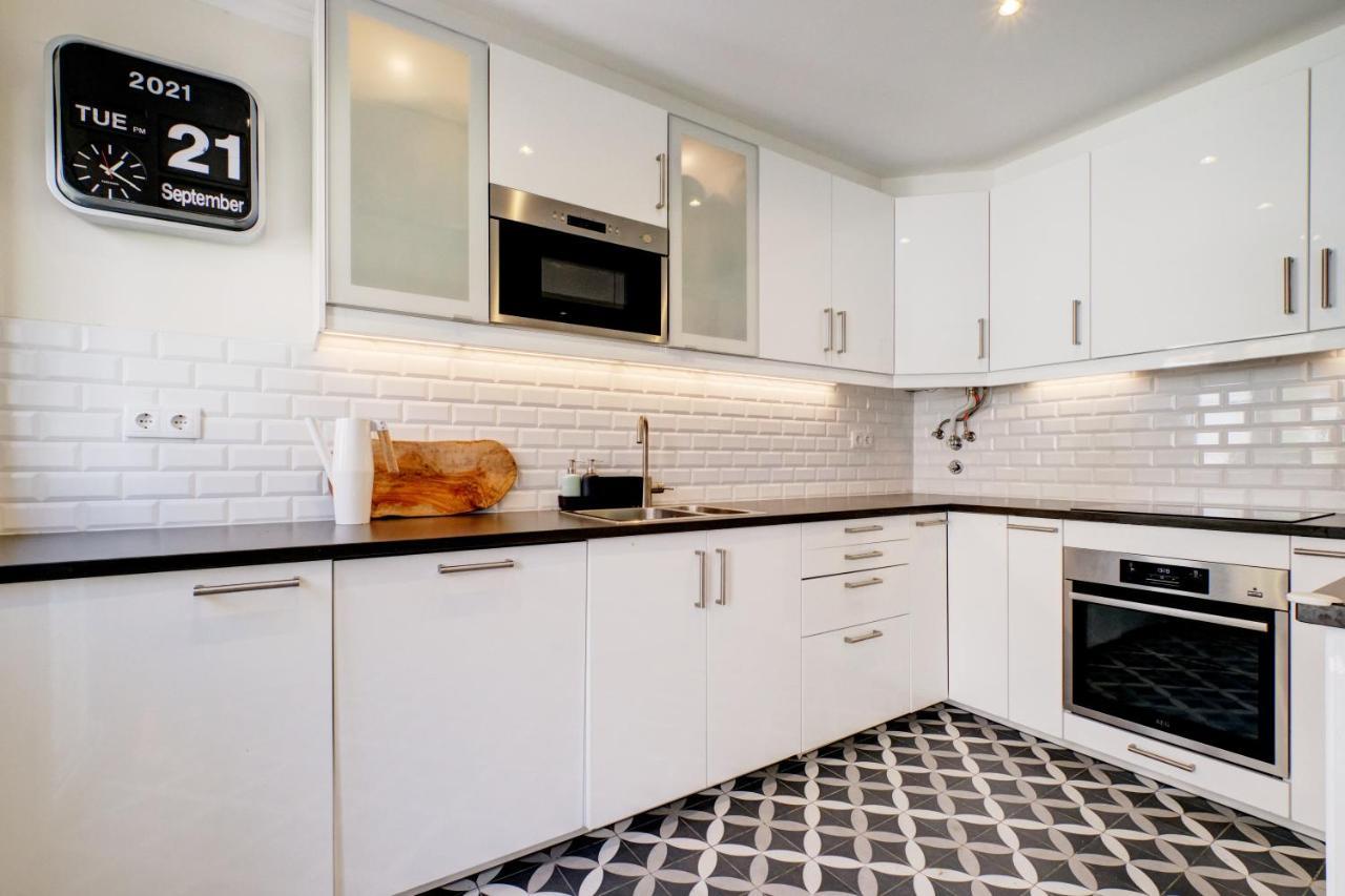 Comfortable Town House In Quiet Area By Lovelystay Lissabon Buitenkant foto