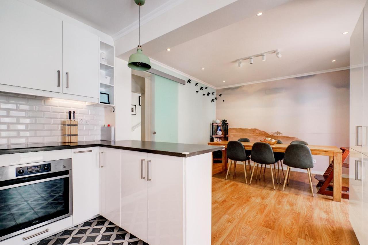 Comfortable Town House In Quiet Area By Lovelystay Lissabon Buitenkant foto
