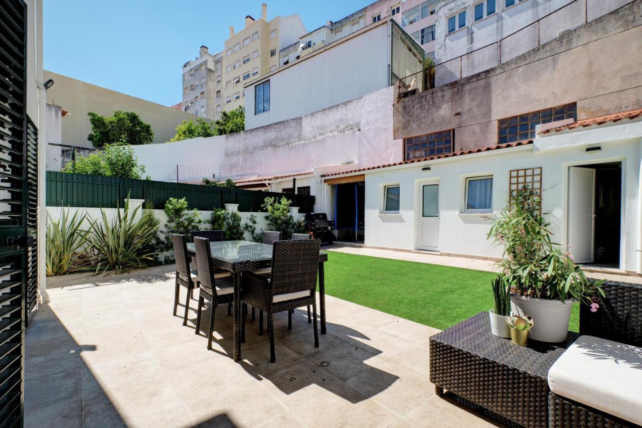Comfortable Town House In Quiet Area By Lovelystay Lissabon Buitenkant foto